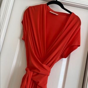 Gorgeous Michael Kors dress size 14 Coral color